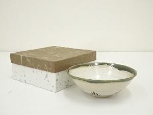 瑞光窯　佐々木晨二造　織部メダカ茶碗（箱付）